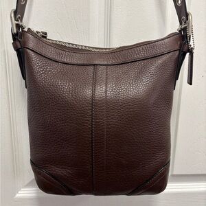 Coach Y2K D0882-F12319 Felicia Brown Pebbled Leather w Grommets Shoulder Bag GUC